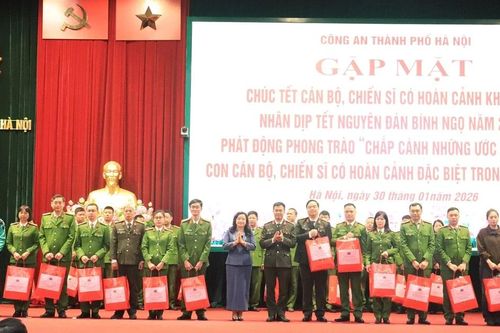 Công an Hà Nội phát động phong trào 'Chắp cánh những ước mơ'