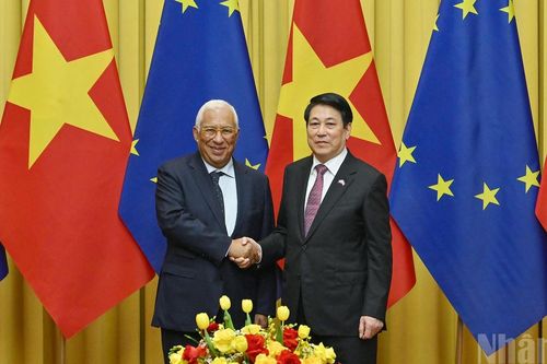 Việt Nam - EU nâng cấp quan hệ lên Đối tác chiến lược toàn diện
