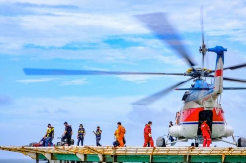 Cử tri Vietsovpetro được tổ chức bầu cử sớm trên các giàn khoan