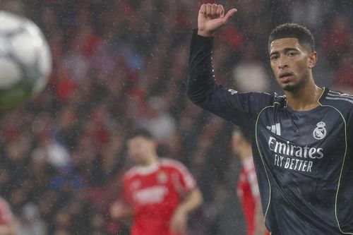 Real Madrid bất ổn: Arbeloa và căn bệnh cũ của Los Blancos