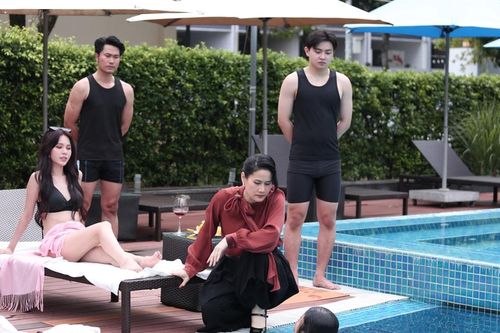 Người thừa kế không danh phận: Thái nhu nhược khiến Hồng Chi rơi vào bi kịch
