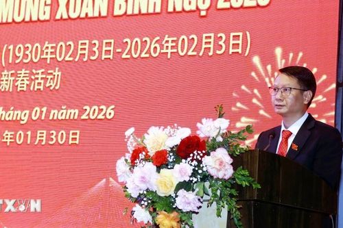 Trung Quốc: Thành phố Đông Hưng chúc mừng kỷ niệm 96 năm Ngày thành lập Đảng