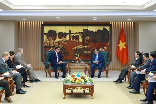 Thủ tướng Phạm Minh Chính tiếp Đại sứ Thụy Điển tại Việt Nam và Tổng Giám đốc Tập đoàn SYRE