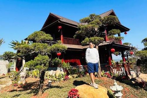 Hé lộ không gian biệt phủ 10.000m2, đẹp như resort ở Lâm Đồng của nam nghệ sĩ đình đám