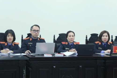 Vụ đưa, nhận hối lộ 71 tỷ đồng: Nhiều bị cáo đối diện mức án 15 -17 năm tù