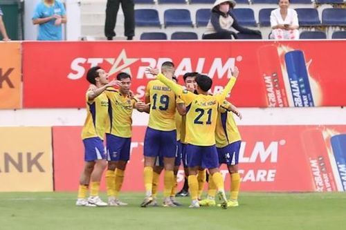 Bắc Ninh FC thắng Câu lạc bộ Thành phố Hồ Chí Minh tại vòng 8 Giải hạng Nhất quốc gia.