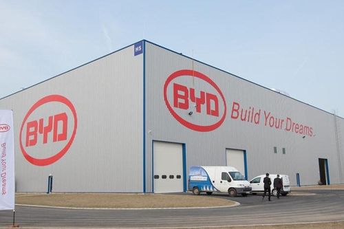 BYD hợp tác Kim Long Motors xây nhà máy pin 130 triệu USD tại miền Trung Việt Nam