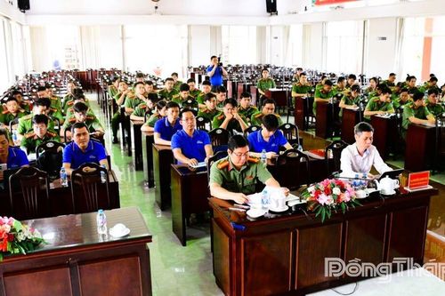 Tập huấn quản lý, vận hành hệ thống hội nghị truyền hình cho Công an cấp xã