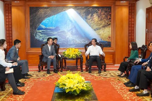 Lãnh đạo tỉnh tiếp xã giao đoàn công tác Tập đoàn Xây dựng Thái Bình Dương