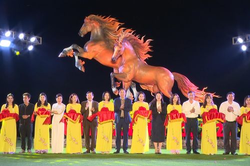 Khai trương linh vật Tết Bính Ngọ 2026-Song Mã Triệu Bình