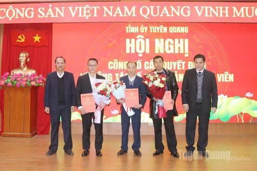 Hội nghị công bố các quyết định về công tác tổ chức Đảng, đảng viên