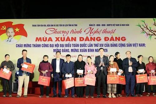 Hà Tĩnh: Nhiều hoạt động sôi nổi, ý nghĩa mừng Đảng mừng Xuân
