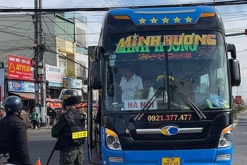 Gia Lai: Bị xe khách tông trúng, người phụ nữ đi xe máy tử vong tại chỗ