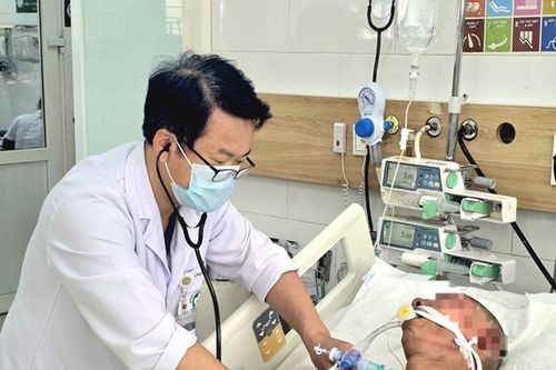 Người đàn ông ngộ độc khí CO nặng vì chữa viêm xoang theo mạng xã hội