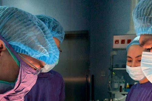 Mắc ung thư tinh hoàn, người bệnh vẫn có cơ hội khỏi hoàn toàn