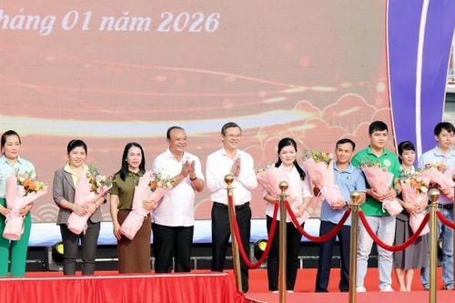 'Nghĩa Đảng lòng Dân' tại Tết Quân Dân trên địa bàn TP Cần Thơ