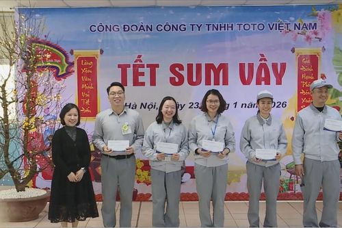 Khi quà Tết trở thành động lực giữ người lao động