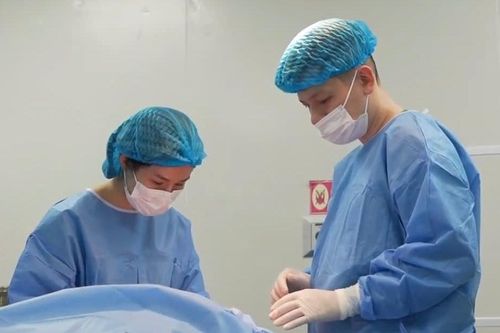Trả giá đắt từ tâm lý 'phải xinh ngay' dịp cận Tết