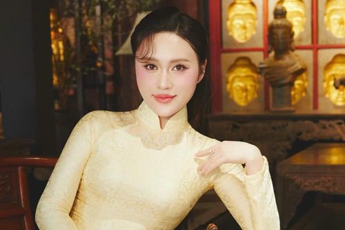 Nữ ca sĩ có giọng hát đặc biệt hiếm khiến NSƯT Lan Anh trầm trồ là ai?