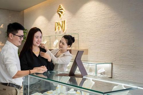 Chứng khoán AGR khuyến nghị tăng tỷ trọng cổ phiếu FPT và PNJ