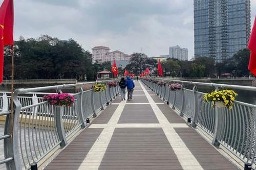 Cận cảnh diện mạo mới của Công viên Nghĩa Đô, Hà Nội