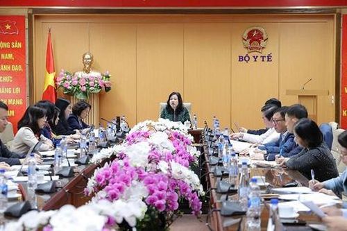 Khẩn trương triển khai Chương trình Mục tiêu quốc gia về chăm sóc sức khỏe, dân số và phát triển