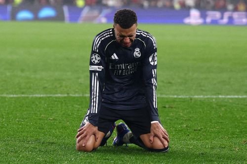 Real Madrid trả giá đắt cho vòng bảng Champions League