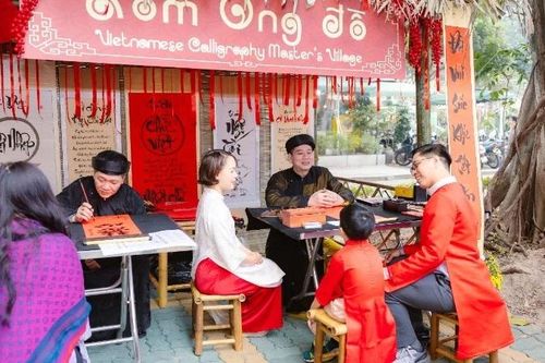 Thế hệ trẻ gìn giữ nét đẹp văn hóa truyền thống Việt Nam