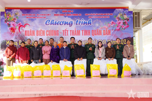 'Xuân biên cương, Tết thắm tình quân dân' tại xã biên giới thành phố Huế