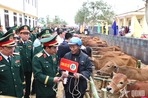 Thượng tướng Lê Đức Thái dự Chương trình 'Xuân Biên phòng ấm lòng dân bản' năm 2026 tại Hà Tĩnh