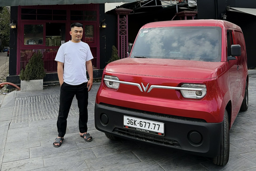 Chủ xe VinFast EC Van: 'Chở hàng trong phố rất hợp, xứng đáng với số tiền bỏ ra'