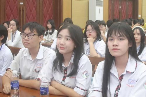 Học sinh nói về điều tử tế qua cuộc thi hùng biện tiếng Nhật