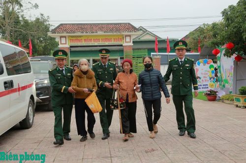Món quà đặc biệt tặng nhân dân biên giới xã Hương Xuân
