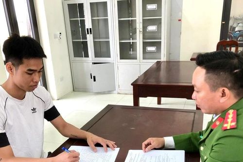 Bàn giao đối tượng truy nã cho Bộ Quốc phòng xử lý