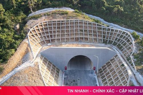 'Mục sở thị' hầm Đèo Ngang mới trước ngày thông xe