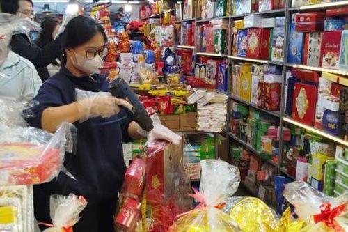 Thị trường giỏ quà Tết 2026: Đa dạng mẫu mã, hướng về chất lượng
