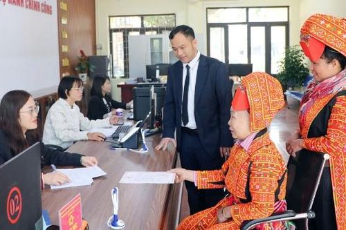 Hiệu quả của Trung tâm Phục vụ hành chính công cấp xã: Sự hài lòng của người dân là thước đo