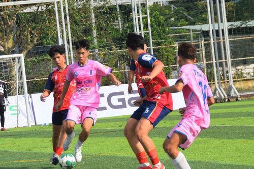 Hấp dẫn trận chung kết Giải bóng đá 7 người THPT toàn quốc