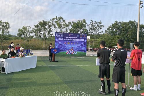 Giải bóng đá giao lưu 'Mừng Đảng, mừng Xuân Bính Ngọ' Trường Đại học Thái Bình Dương