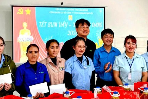 Chăm lo Tết cho người lao động tại Khu công nghiệp Lộc Sơn