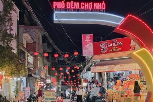 Phố đêm Chợ Nhỏ - mô hình kinh tế đêm lần đầu tổ chức tại Gia Lai