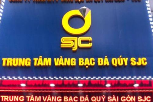 SJC ngừng giao dịch trong ngày giá vàng, bạc lao dốc