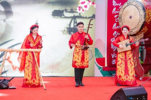 Một 'Hội làng' giàu bản sắc văn hóa trong trường đại học