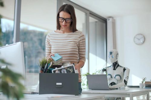 AI cướp việc làm 'ghê gớm' nhất trong những nghề là thế mạnh của phụ nữ