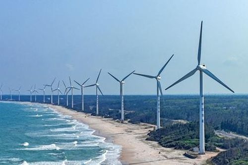 Tổng công suất lắp đặt điện gió, điện mặt trời của Trung Quốc lần đầu vượt 1,8 tỷ kW
