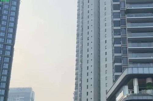 Giá căn hộ chung cư tại Hà Nội vị trí đẹp chạm mốc 100 triệu đồng/m² năm 2025