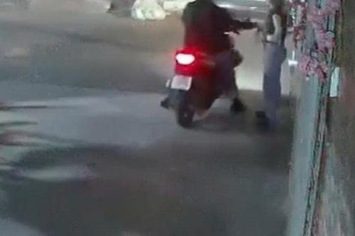 Thanh niên sàm sỡ phụ nữ bị phạt 12 triệu đồng