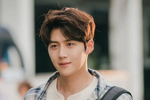 Tiếng Yêu Này Anh Dịch Được Không giúp 'hồi sinh' cả phim cũ của Kim Seon Ho