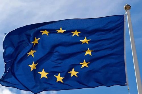 Ba Lan bác ý tưởng thành lập quân đội chung EU của Tổng thống Ukraine