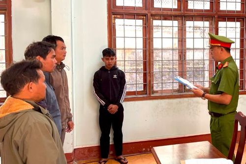 Khởi tố nam thanh niên điều khiển xe máy đánh võng, tông cán bộ CSGT đang làm nhiệm vụ